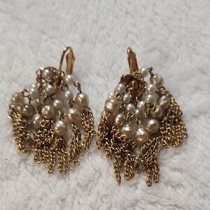 Luxurious Gold and Pearl Cluster Earrings